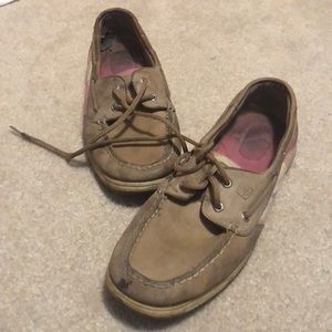 Pink Sperry Top Sider boat shoes